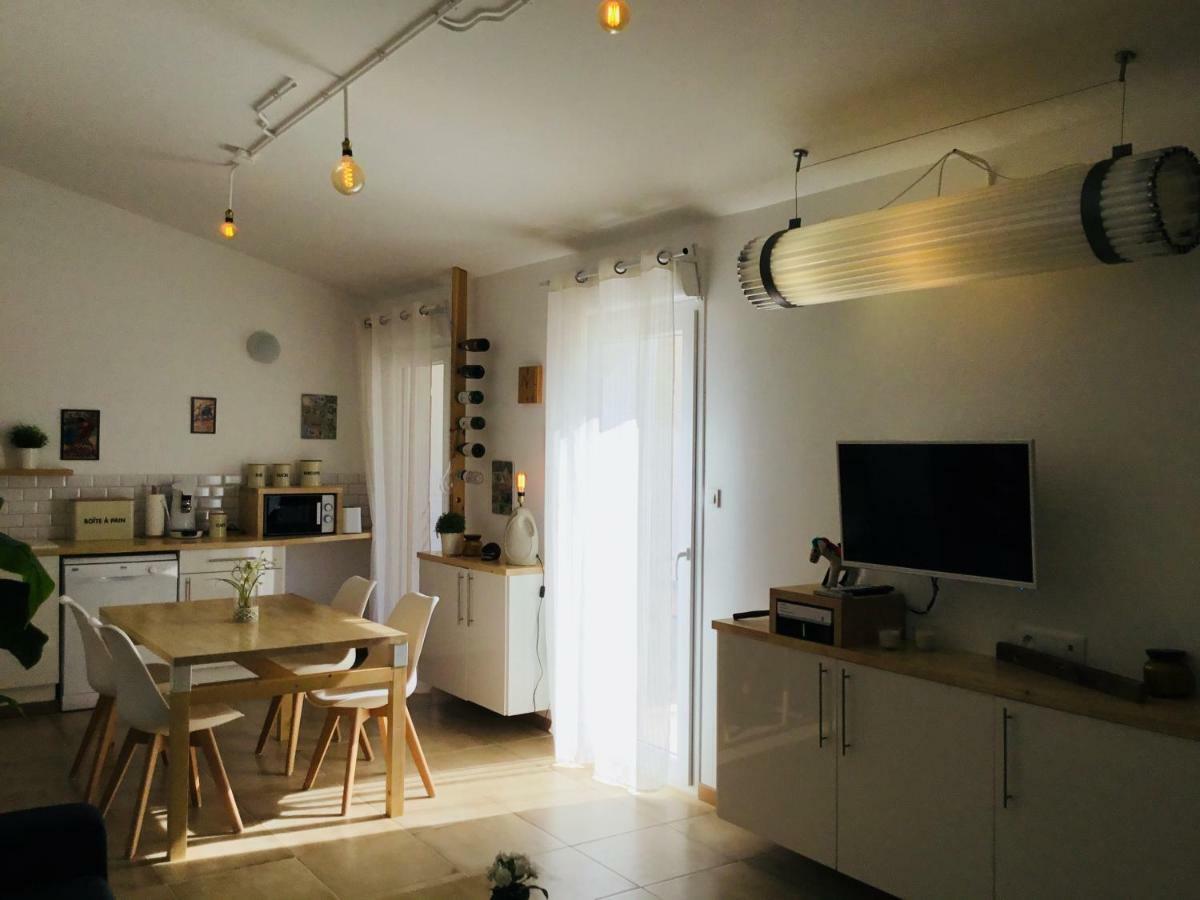 Gite Blanco Y Madera นาร์บอนน์ ภายนอก รูปภาพ