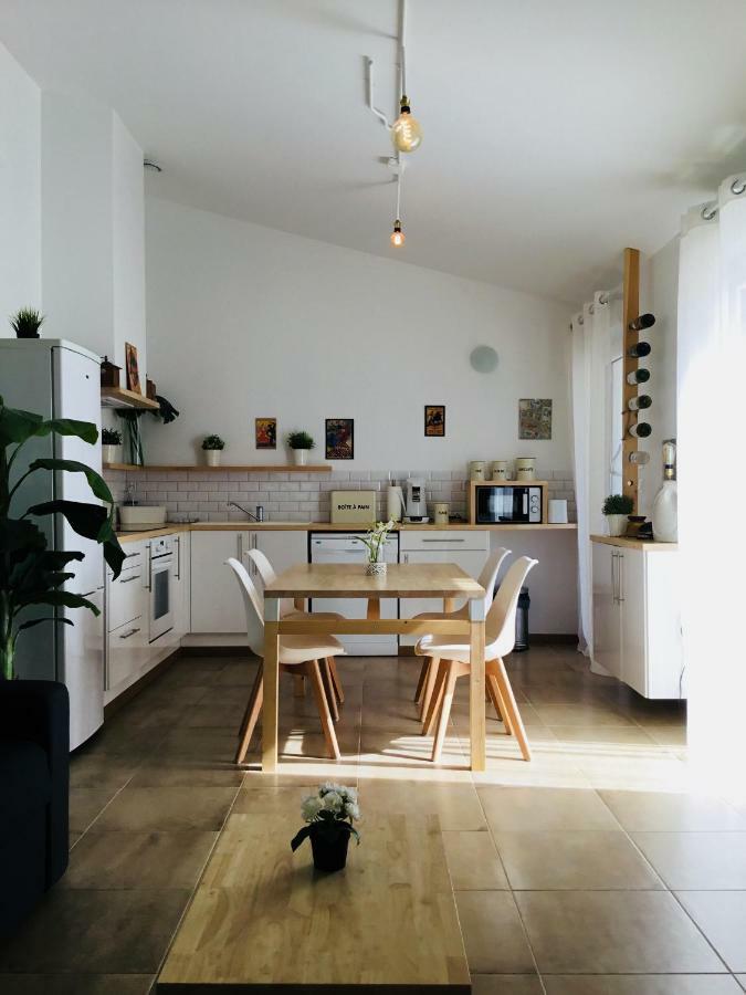 Gite Blanco Y Madera นาร์บอนน์ ภายนอก รูปภาพ