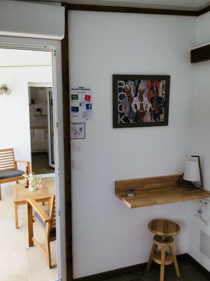 Gite Blanco Y Madera นาร์บอนน์ ภายนอก รูปภาพ